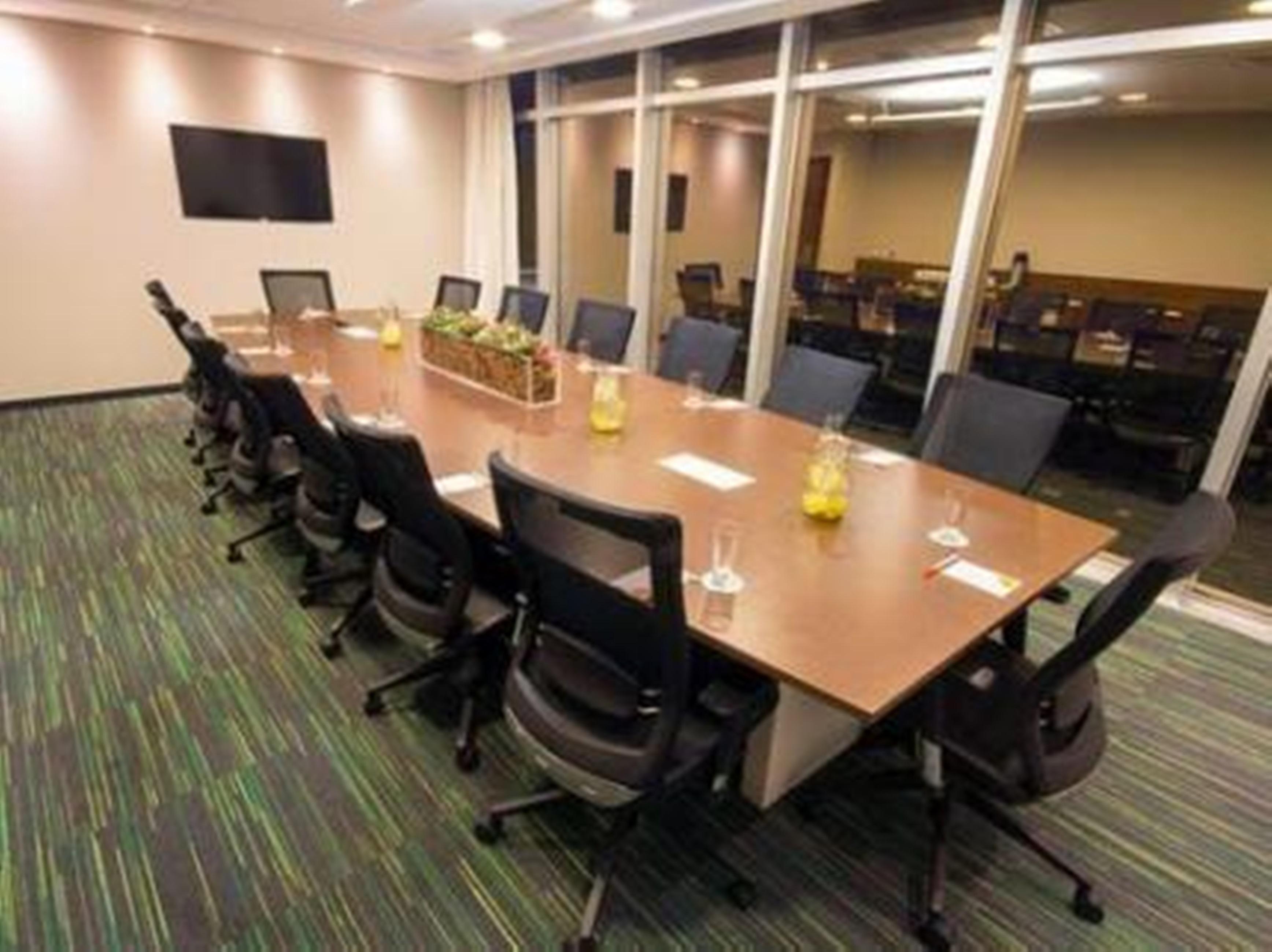 Courtyard By Marriott Barra Da Tijuca 4*
